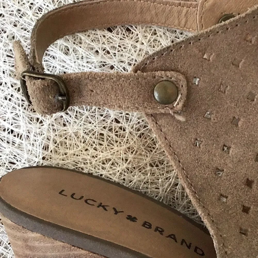 Lucky Brand RIGINA Taupe Perforated Stacked Wedge Heel Sandals